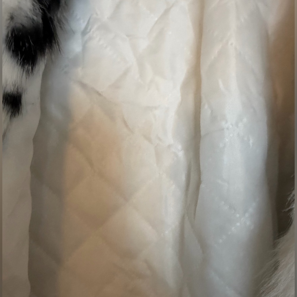 Vegan-Friendly Faux Fox Fur Oversized Coat w/ Dalmation Print - Picture 6 of 14